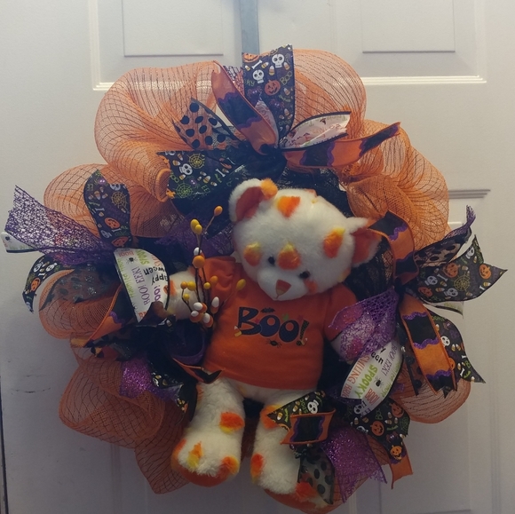 Halloween Candy Corn bear deco mesh wreath - Picture 4 of 4